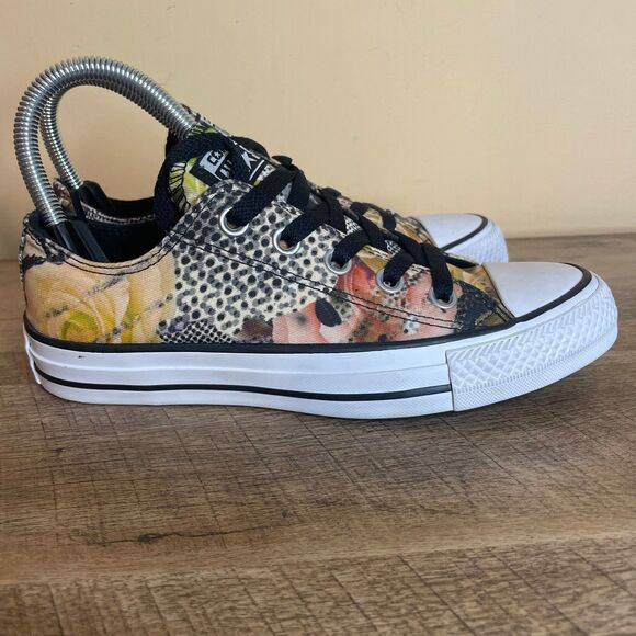 NWOT Converse Chuck Taylor All Star Ox Digital Floral size 5 Women - Picture 5 of 8